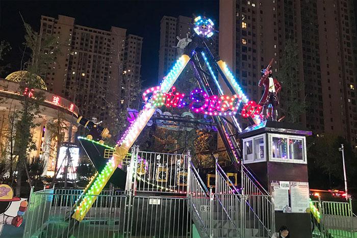 24 Seats Luxury Pirate Ship Amusement RideAmusement RideAmusement Ride