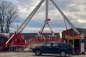 trailler pendulum amusement rides