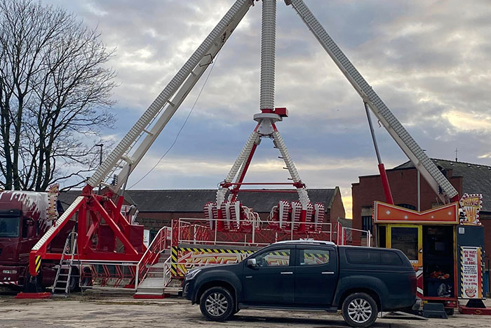 Trailer Pendulum Amusement Ride